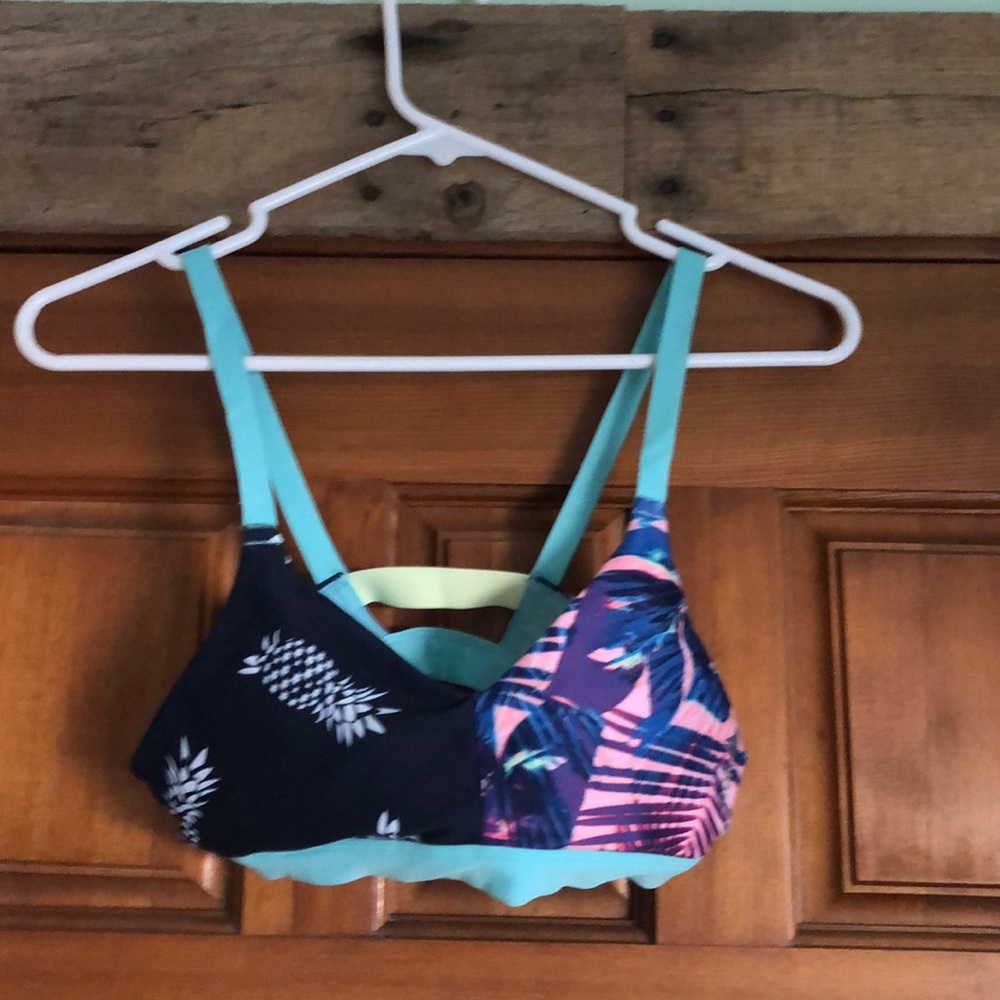 Reebok sports bra
